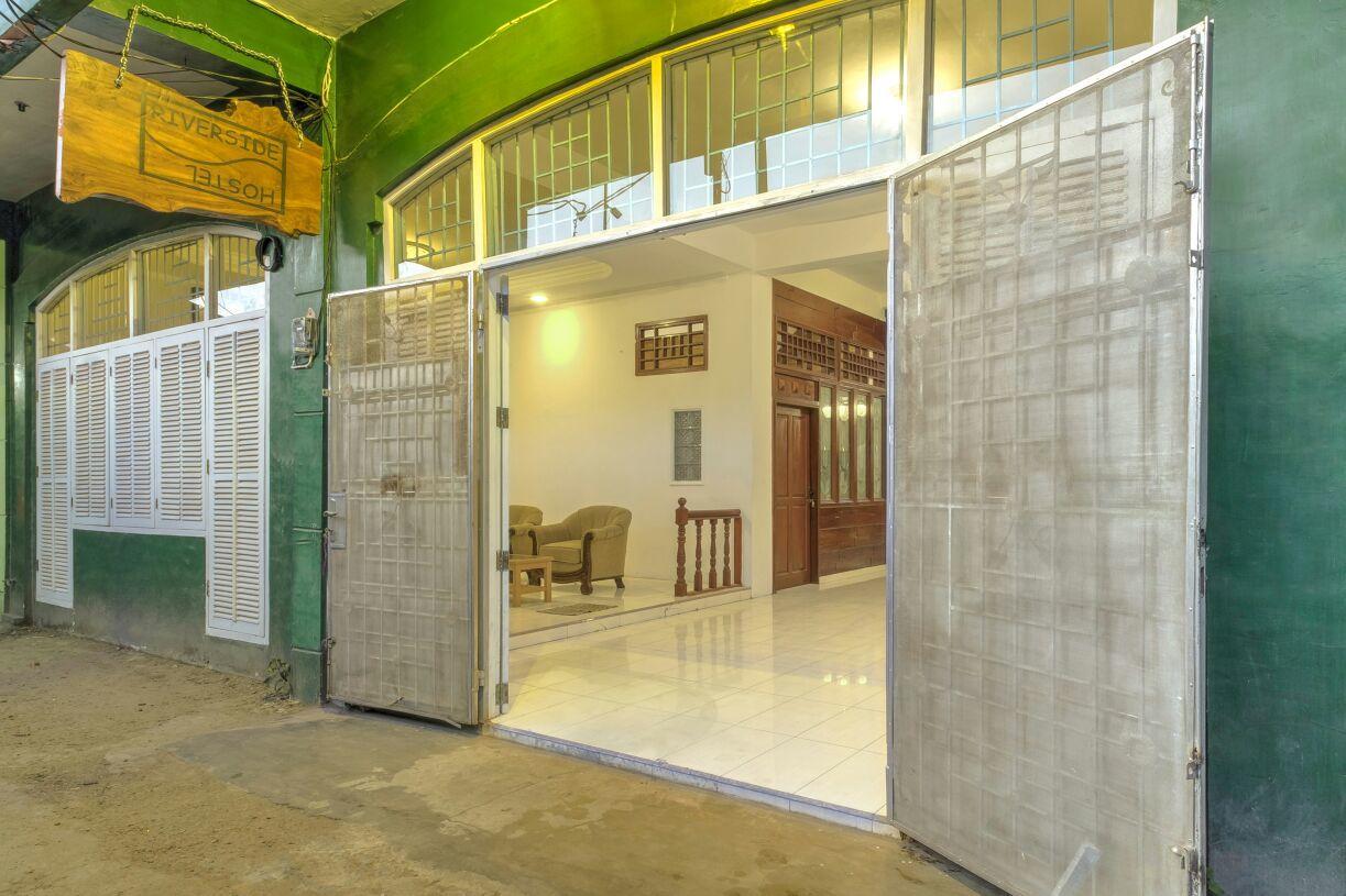 Riverside Hostel Padang 외부 사진